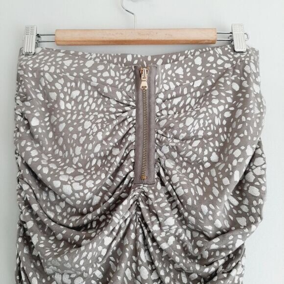 MODA INTERNATIONAL | Ruched Exposed Zip Mini Skirt Grey Silver Animal Print Sz M - Picture 8 of 12